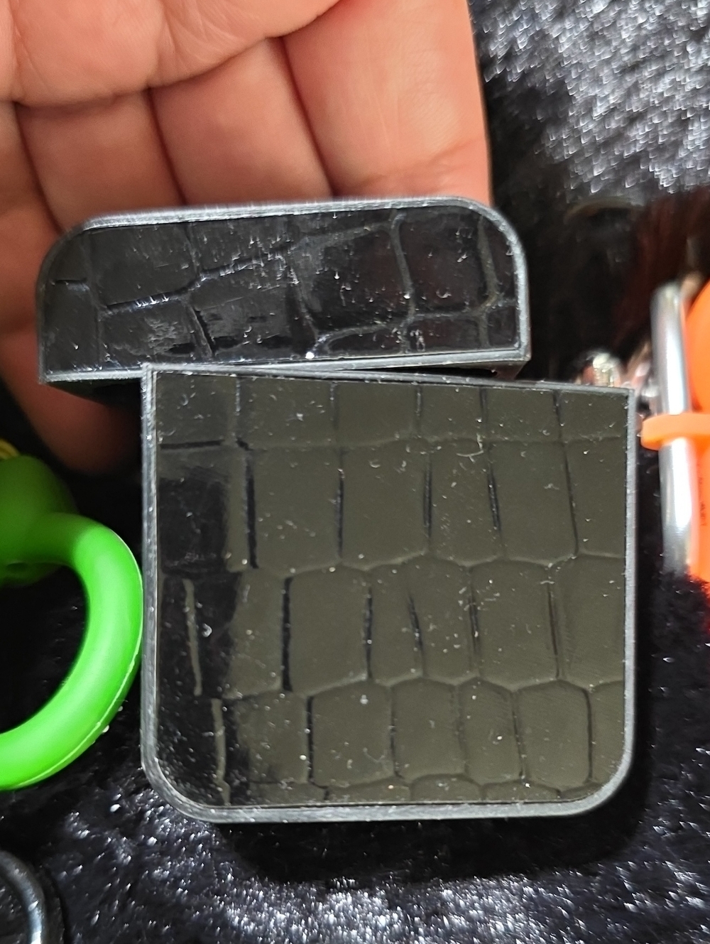 Airpod Cases - Picture 4 of 8